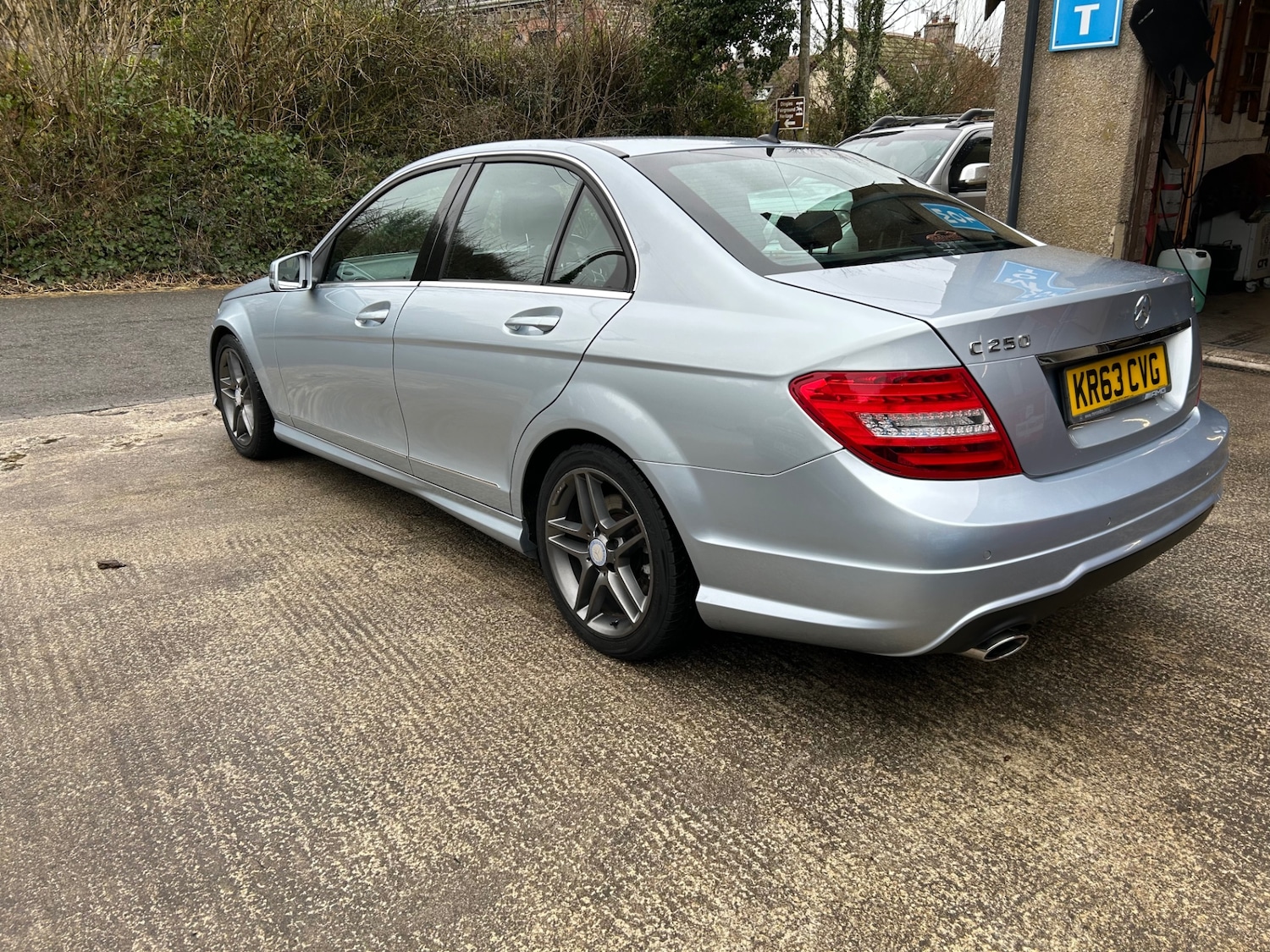 Used Mercedes-Benz C Class 2013 for sale - 77812746: Photo 3