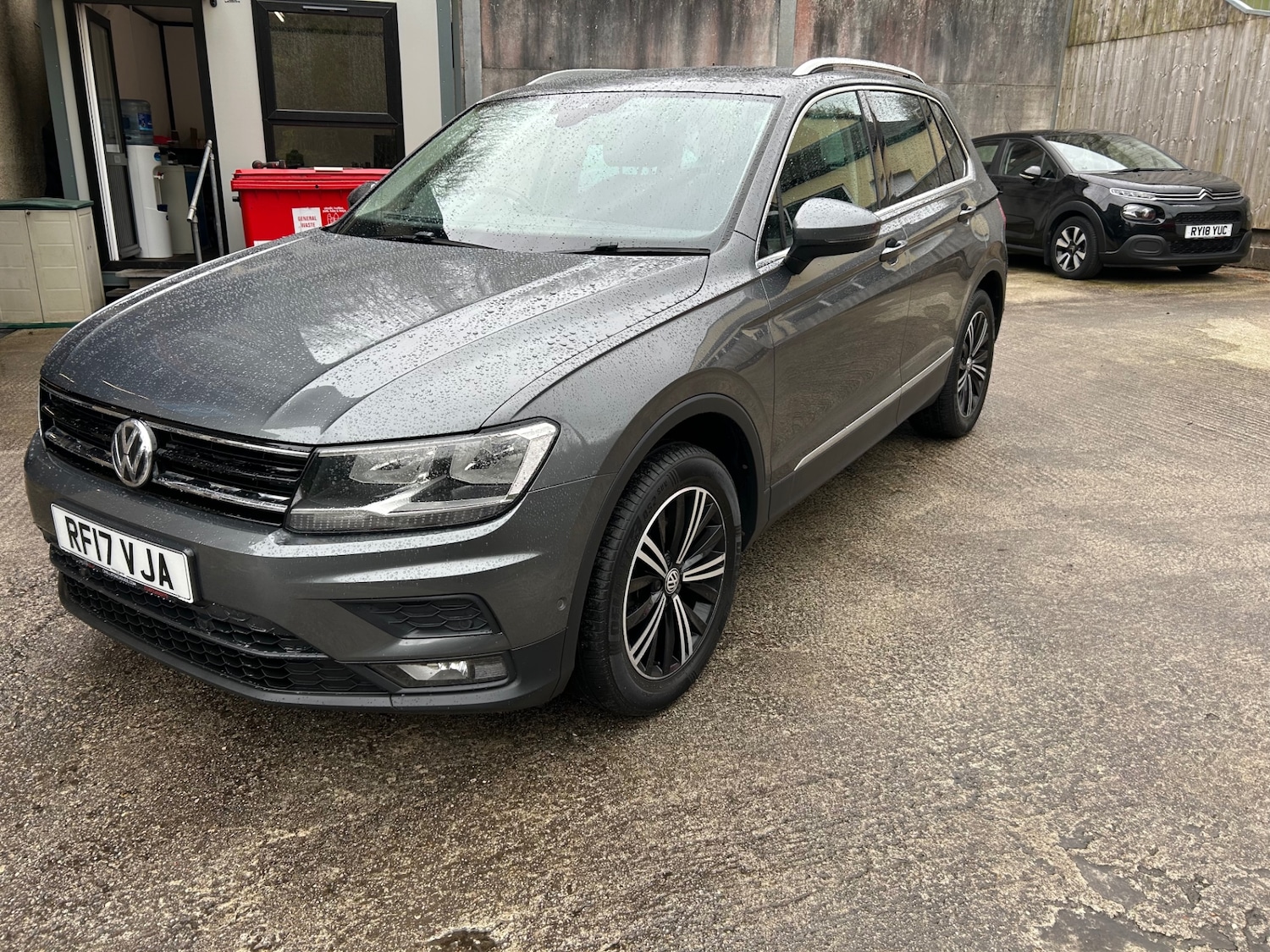 Used Volkswagen Tiguan 2017 for sale - 78198188: Photo 3