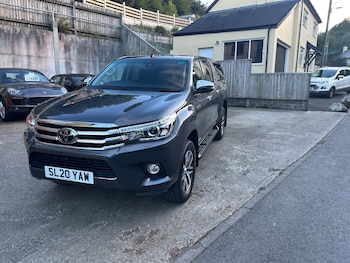 Used Toyota Hilux 2020 for sale - 76130943: Photo