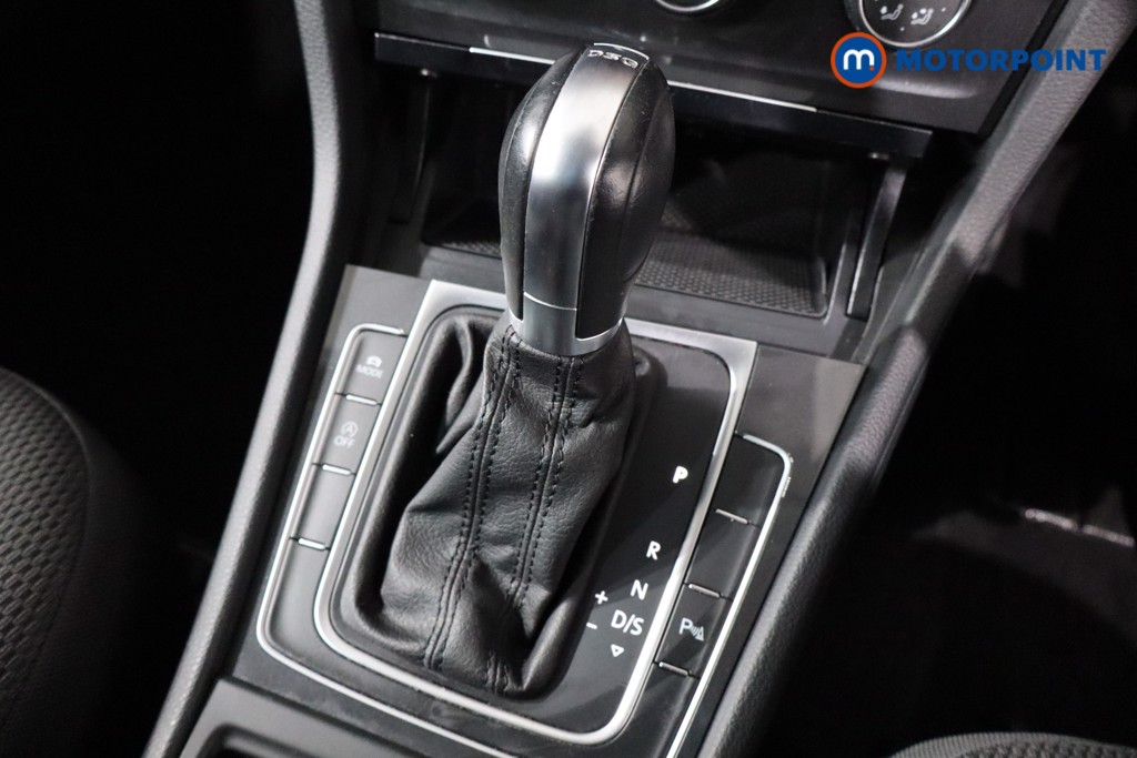 Used Volkswagen Golf 2019 for sale - 76405430: Photo 22