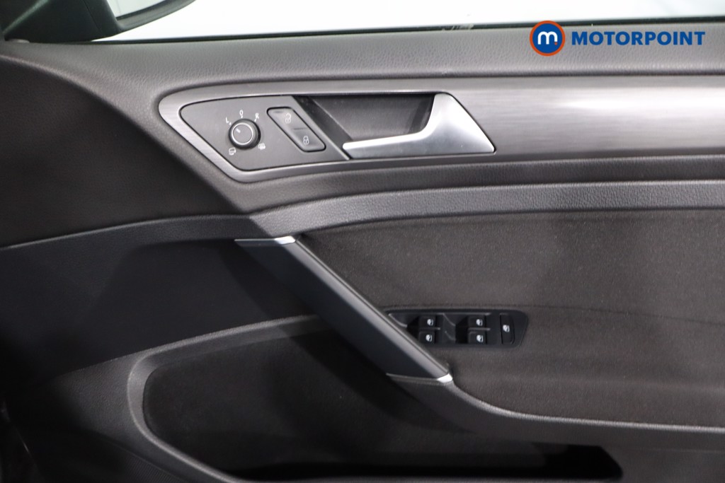 Used Volkswagen Golf 2019 for sale - 76405430: Photo 29