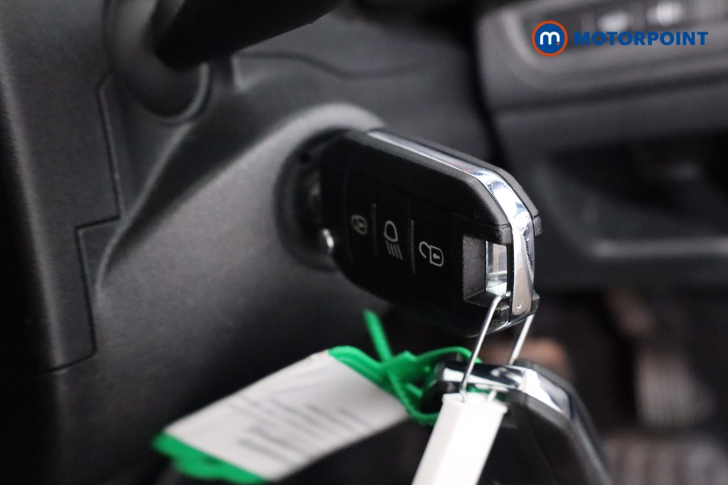 Used Peugeot 2008 2018 for sale - 76958189: Photo 20