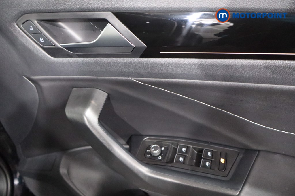 Used Volkswagen T-Roc 2024 for sale - 76569046: Photo 17