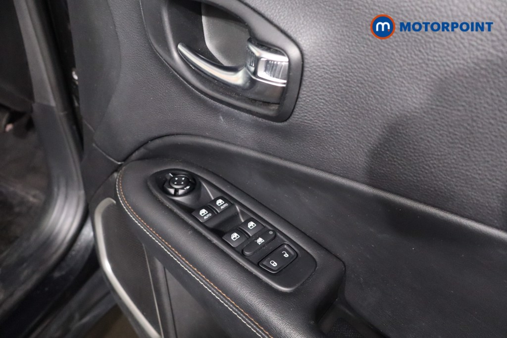 Used Jeep Compass 2018 for sale - 77607807: Photo 31