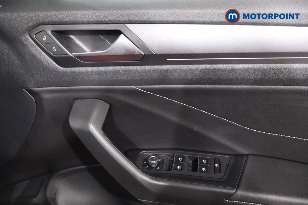 Used Volkswagen T-Roc 2022 for sale - 76638248: Photo 18