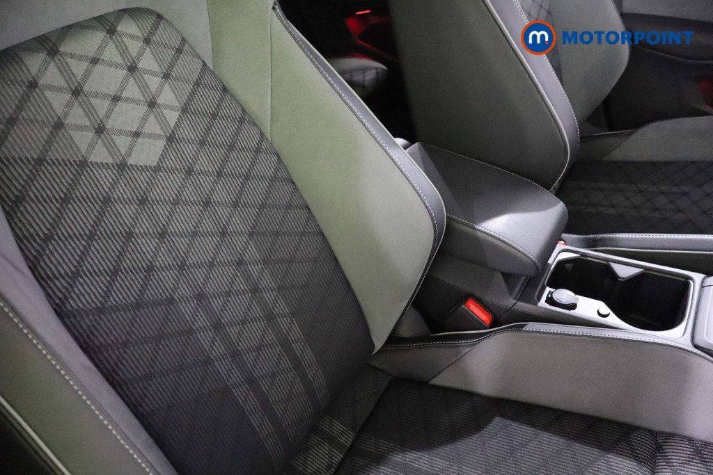 Used Volkswagen Golf 2022 for sale - 77026117: Photo 31