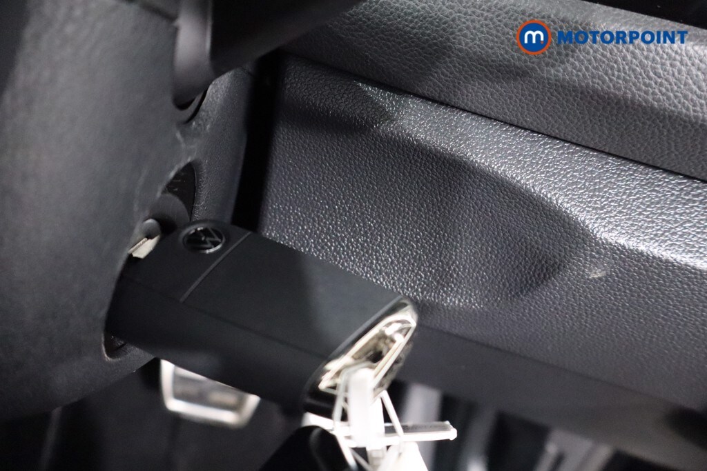 Used Volkswagen T-Roc 2025 for sale - 76352755: Photo 21