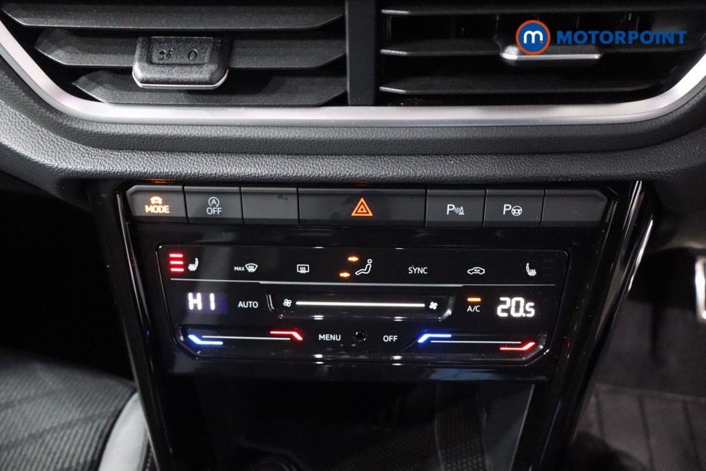 Used Volkswagen T-Roc 2025 for sale - 76352755: Photo 25