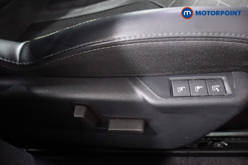 Used Peugeot 2008 2023 for sale - 76878765: Photo 30