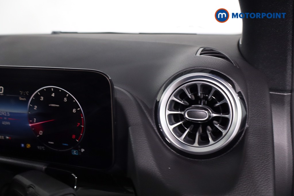 Used Mercedes-Benz GLA 2025 for sale - 77830879: Photo 26