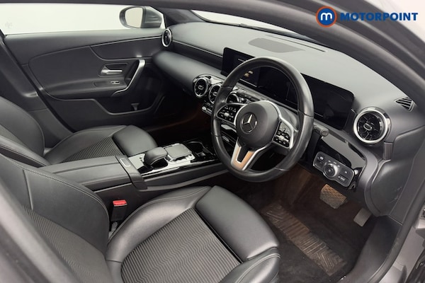 Used Mercedes-Benz A-Class 2019 for sale - 76147056: Photo 9