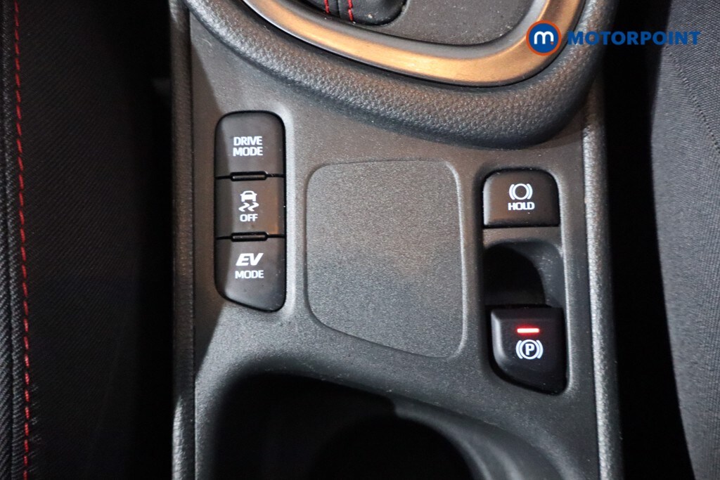 Used Toyota Yaris 2023 for sale - 76056318: Photo 29
