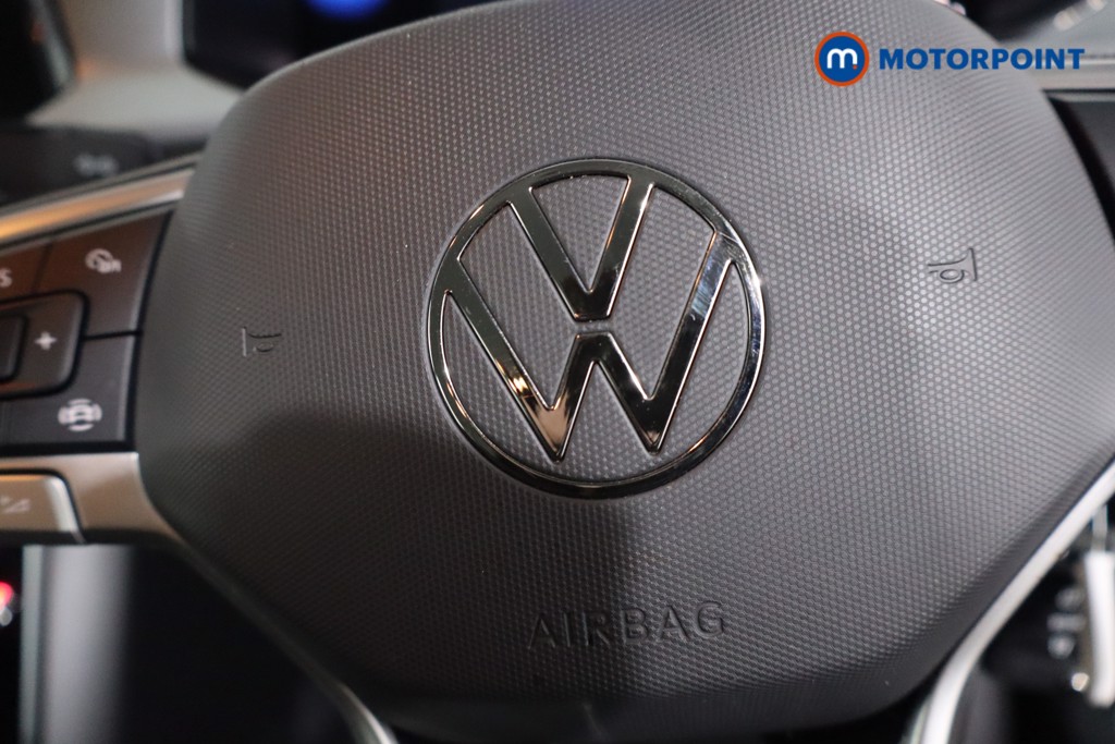 Used Volkswagen T-Roc 2023 for sale - 77297647: Photo 21