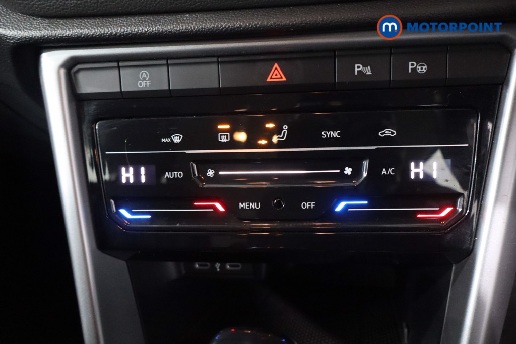 Used Volkswagen T-Roc 2023 for sale - 77297647: Photo 26