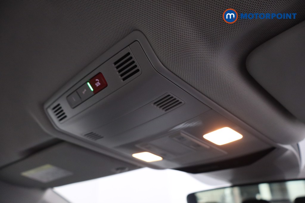 Used Volkswagen T-Roc 2023 for sale - 77297647: Photo 28