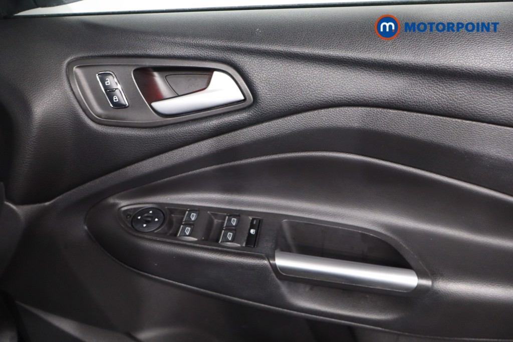 Used Ford Kuga 2016 for sale - 76339328: Photo 32