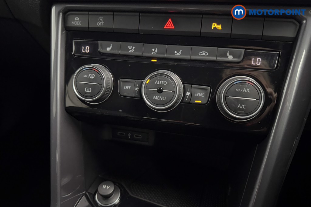 Used Volkswagen T-Roc 2021 for sale - 77128363: Photo 15