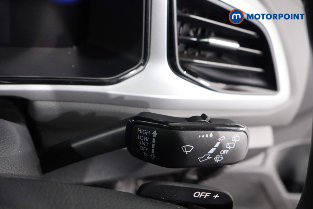 Used Volkswagen T-Roc 2025 for sale - 76303285: Photo 26