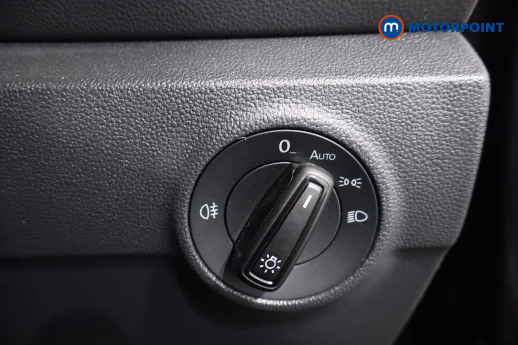 Used Volkswagen T-Roc 2025 for sale - 76303285: Photo 28