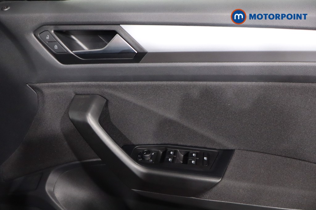 Used Volkswagen T-Roc 2025 for sale - 76303285: Photo 29