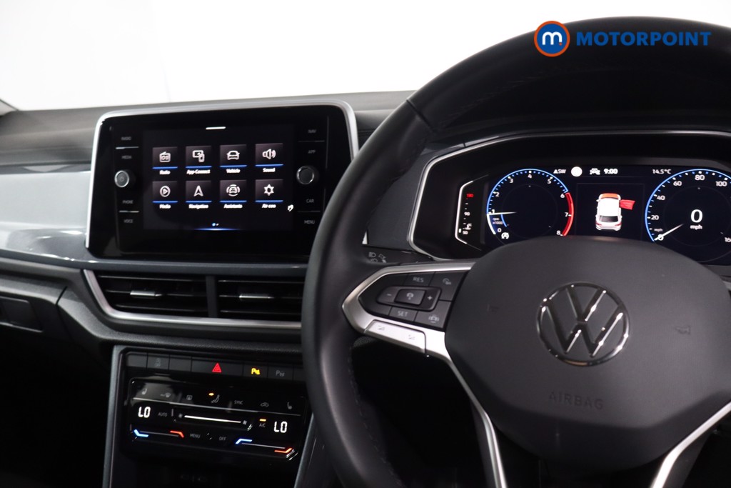 Used Volkswagen T-Roc 2023 for sale - 78199529: Photo 27