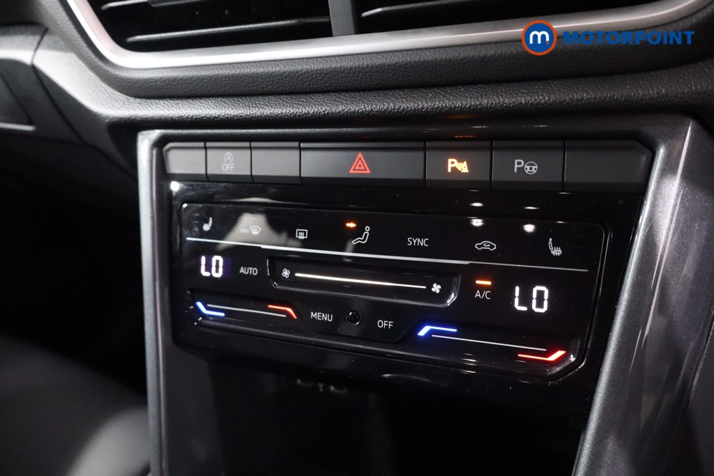 Used Volkswagen T-Roc 2023 for sale - 78199529: Photo 28