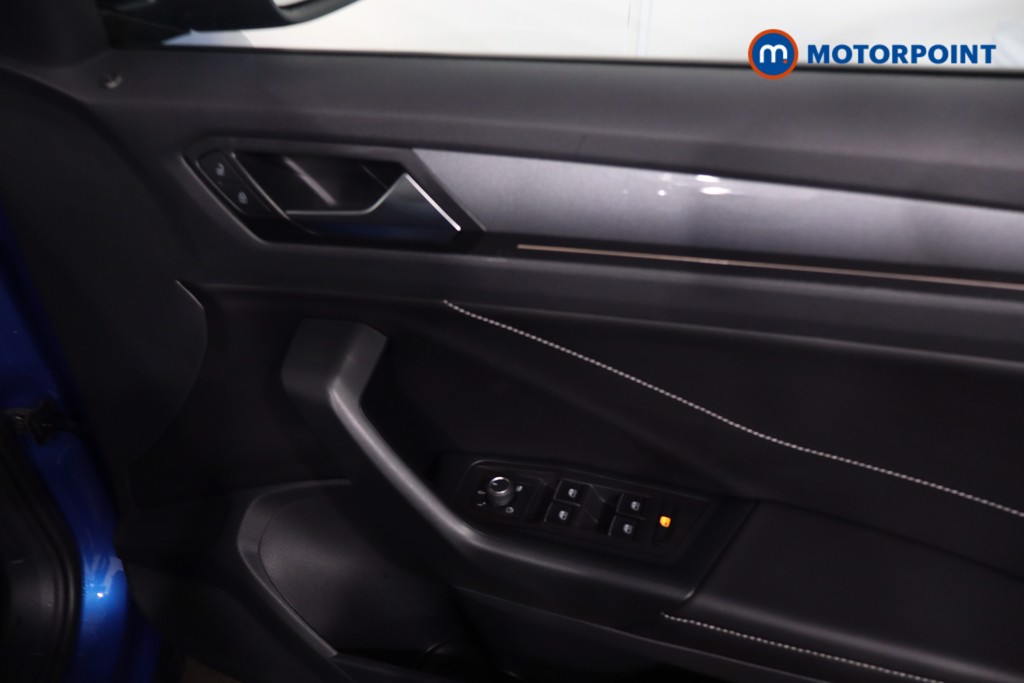 Used Volkswagen T-Roc 2023 for sale - 78199529: Photo 34