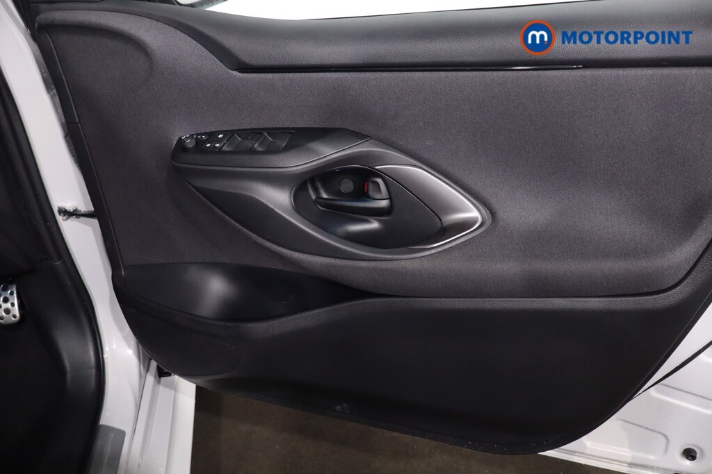 Used Toyota Yaris 2023 for sale - 77364670: Photo 34