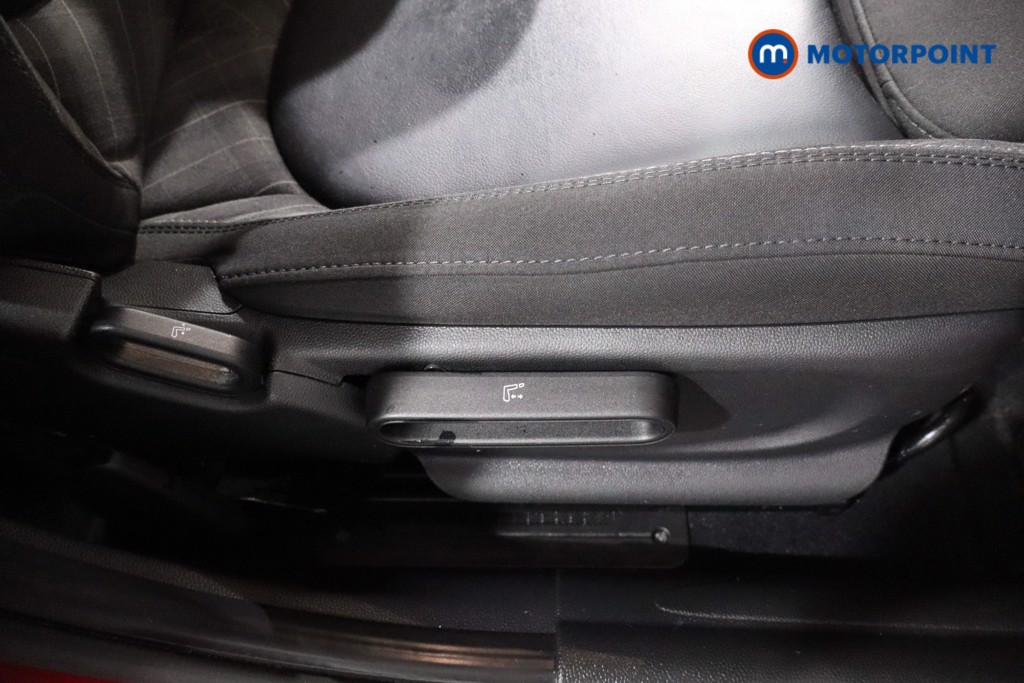 Used MINI Hatch 2018 for sale - 76352780: Photo 32