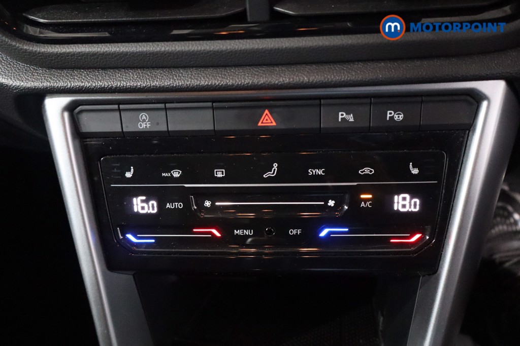 Used Volkswagen T-Roc 2022 for sale - 76367078: Photo 24
