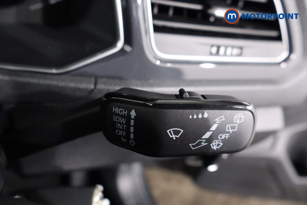 Used Volkswagen T-Roc 2019 for sale - 76638258: Photo 15