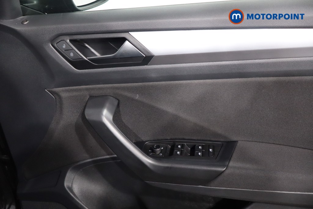 Used Volkswagen T-Roc 2025 for sale - 76628372: Photo 29