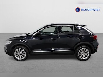 Used Volkswagen T-Roc 2023 for sale - 75641769: Photo