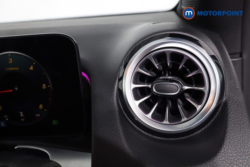 Used Mercedes-Benz GLB 2023 for sale - 77639775: Photo 25