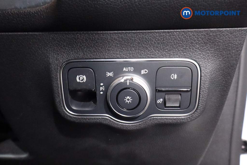 Used Mercedes-Benz GLB 2023 for sale - 77639775: Photo 26