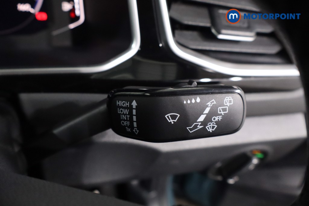 Used Volkswagen T-Roc 2022 for sale - 77297629: Photo 23