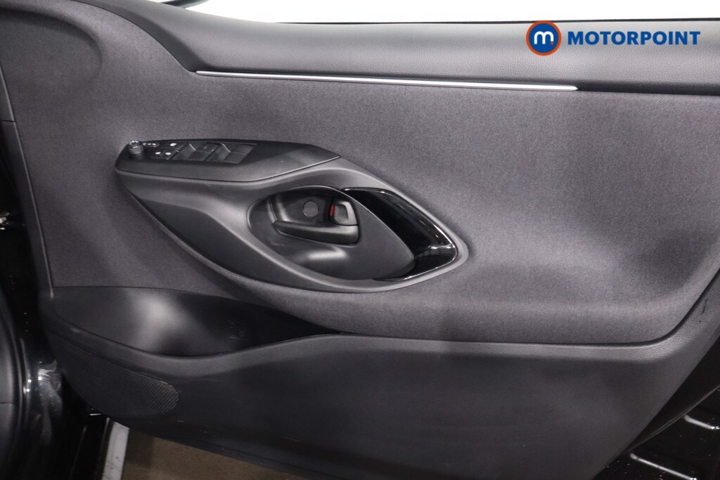 Used Toyota Yaris 2024 for sale - 77450678: Photo 31