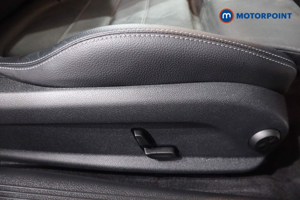 Used Mercedes-Benz C Class 2020 for sale - 76181715: Photo 35