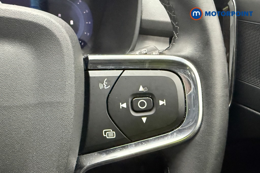 Used Volvo XC40 2023 for sale - 78081748: Photo 41