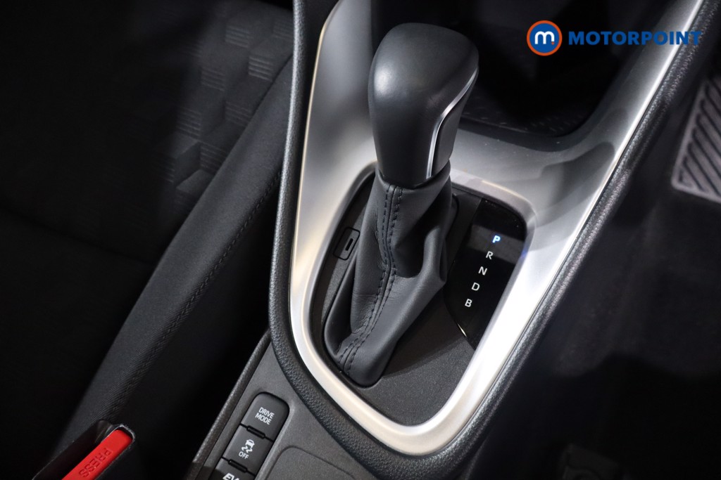 Used Toyota Yaris 2024 for sale - 77354831: Photo 28