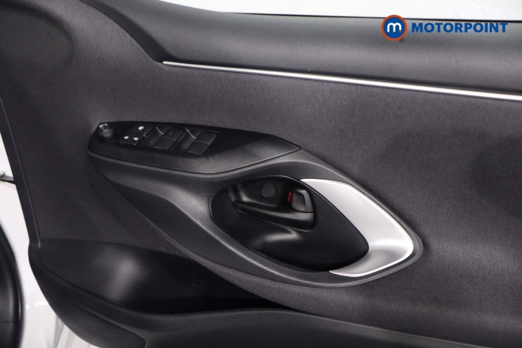 Used Toyota Yaris 2024 for sale - 77354831: Photo 32