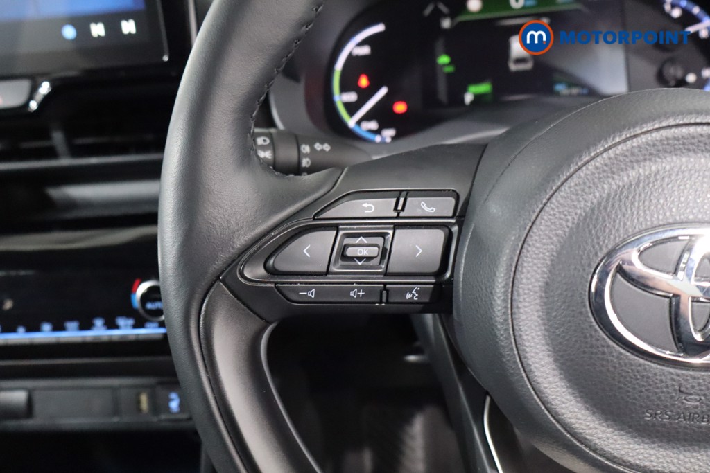 Used Toyota Yaris Cross 2023 for sale - 77354699: Photo 15