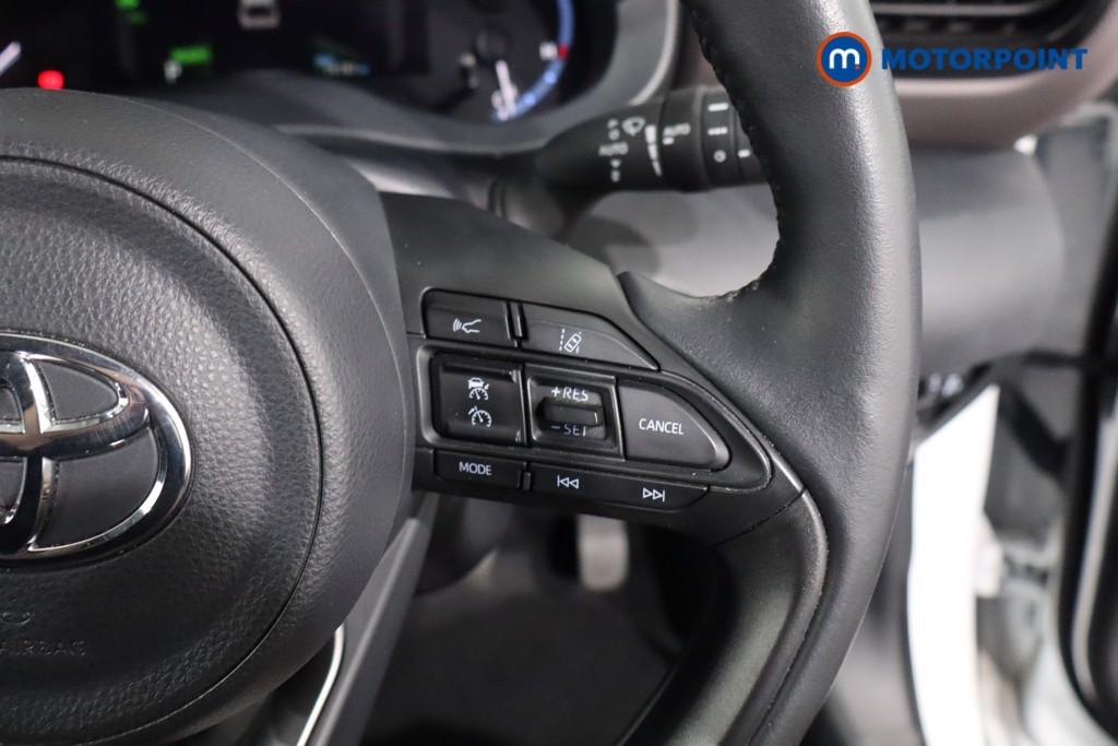 Used Toyota Yaris Cross 2023 for sale - 77354699: Photo 16