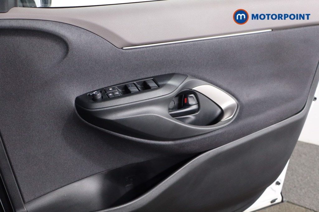 Used Toyota Yaris Cross 2023 for sale - 77354699: Photo 29