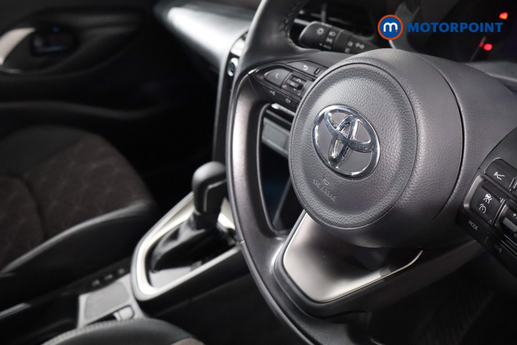 Used Toyota Yaris Cross 2023 for sale - 77354699: Photo 32