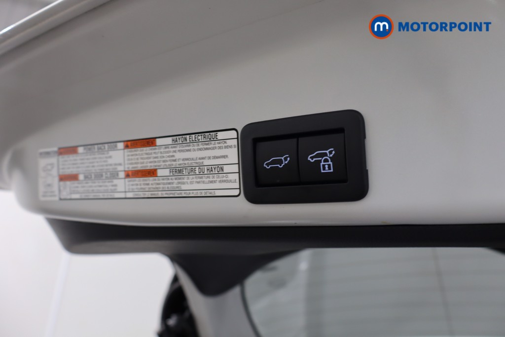 Used Toyota Yaris Cross 2023 for sale - 77354699: Photo 37