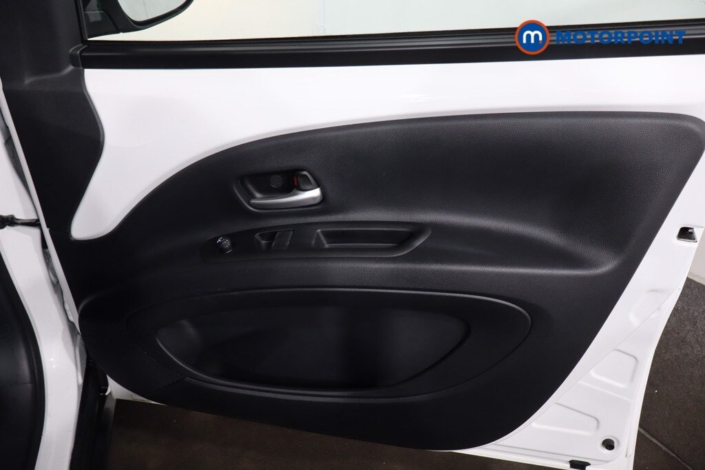 Used Toyota Aygo X 2023 for sale - 77962532: Photo 31