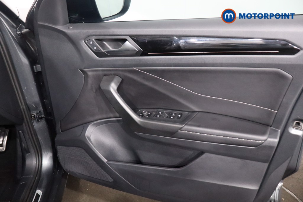 Used Volkswagen T-Roc 2022 for sale - 78028914: Photo 32