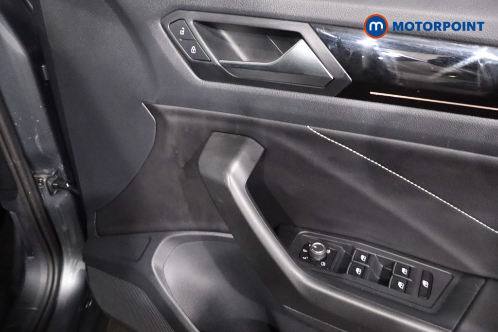 Used Volkswagen T-Roc 2022 for sale - 78028914: Photo 33