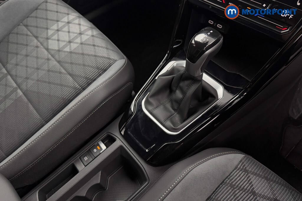 Used Volkswagen T-Roc 2024 for sale - 76131783: Photo 22